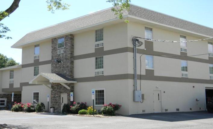 Jersey Shore Gamble Farm Inn And Suites מראה חיצוני תמונה